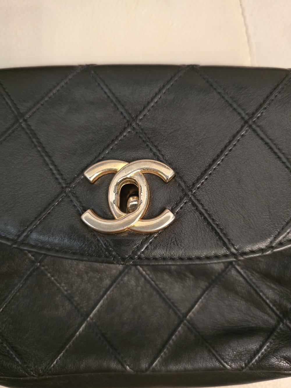 💯 Chanel Black Lambskin Leather Belt Bag with Gold Chain & COA size 75/30 - Picture 3 of 16